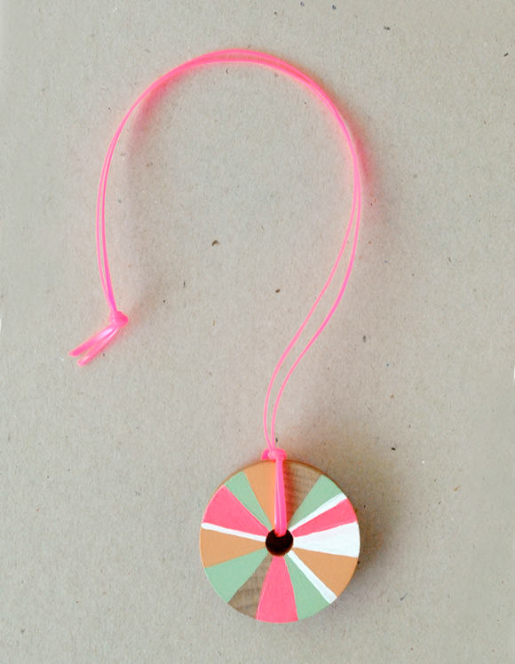 DIY Pinwheel Necklace