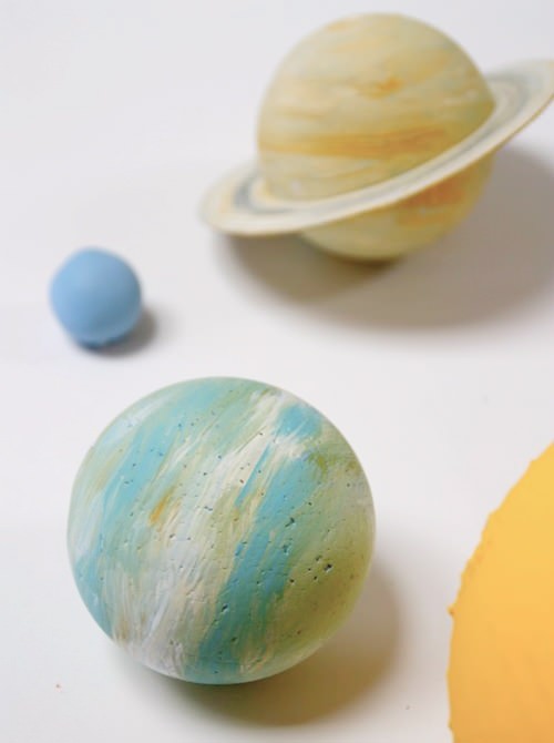5-diy-for-kids diy painted wood solar system