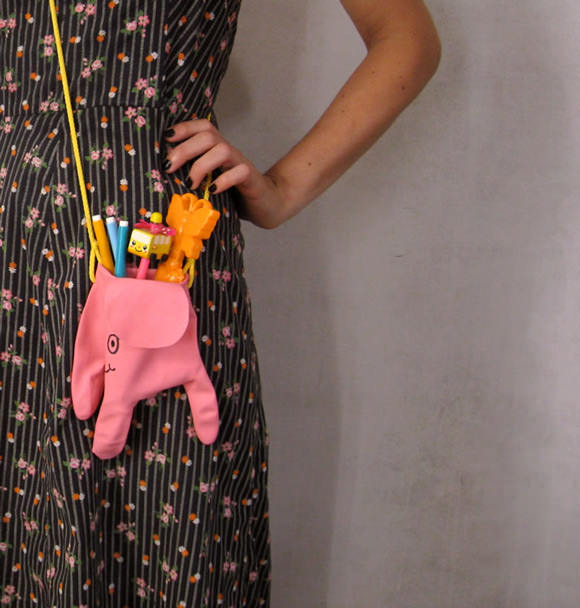 DIY Dish Glove Elephant Bag by Misako Mimoko DIY Dish Glove Elephant Bag by Misako Mimoko