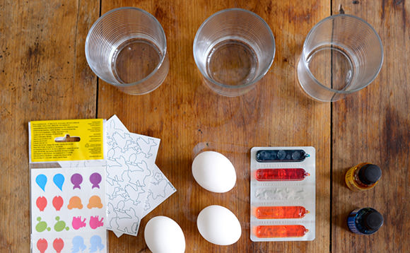 Simple DIY Silhouette Easter Eggs Using Stickers