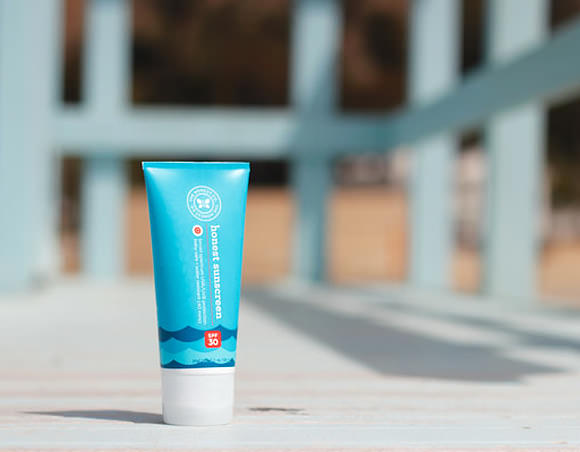 Natural Sunscreen rom The Honest Company