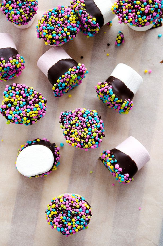 Chocolate-Dipped Marshmallows with Sprinkles via Give Recipe