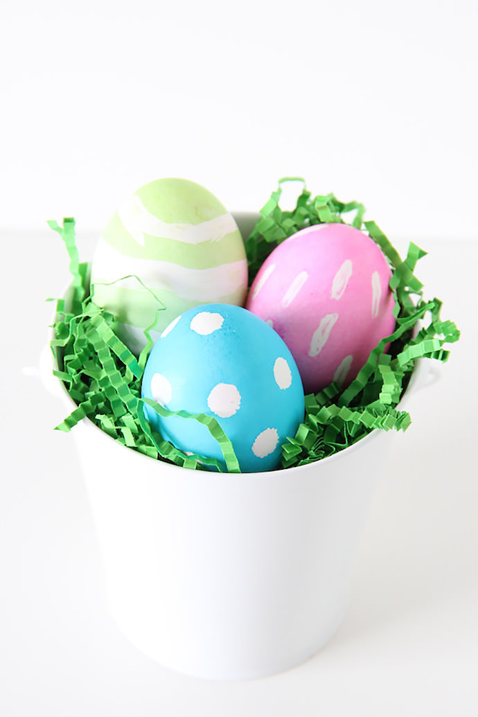 A Fun New Way To Dye Easter Eggs Handmade Charlotte