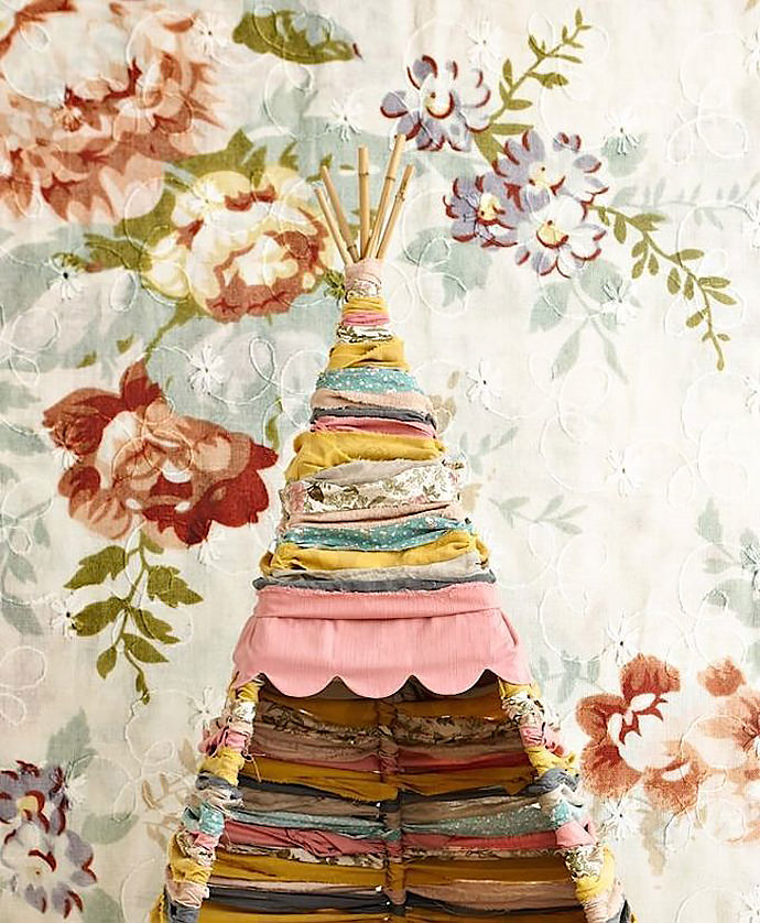 DIY Fabric Scrap Tipi by Sofia from the Mokkasin blog