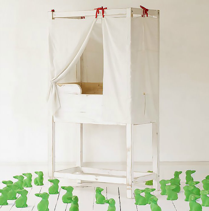Moi Crib (available from Xo-In My Room)