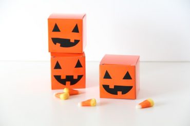 DIY Jack-o-Lantern Treat Boxes | Handmade Charlotte