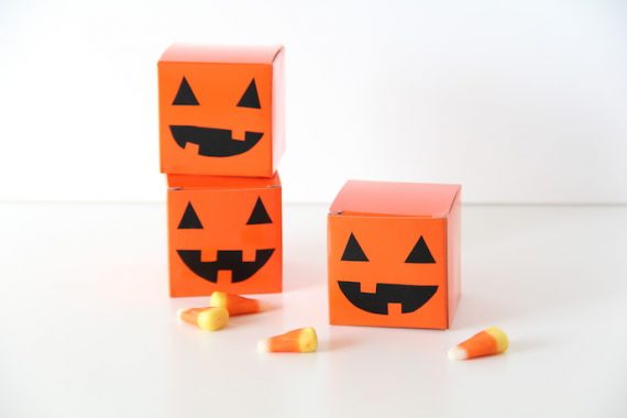 DIY Jack-o-Lantern Treat Boxes | Handmade Charlotte