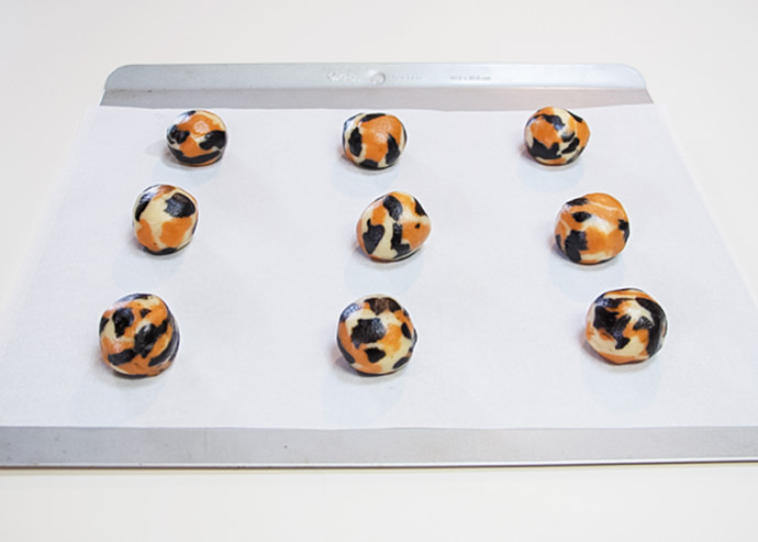 DIY Calico Cat and Dalmatian Cookies