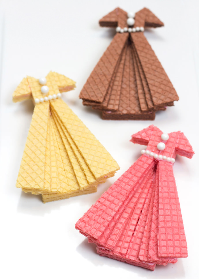Sugar Wafer Dress Cookies 