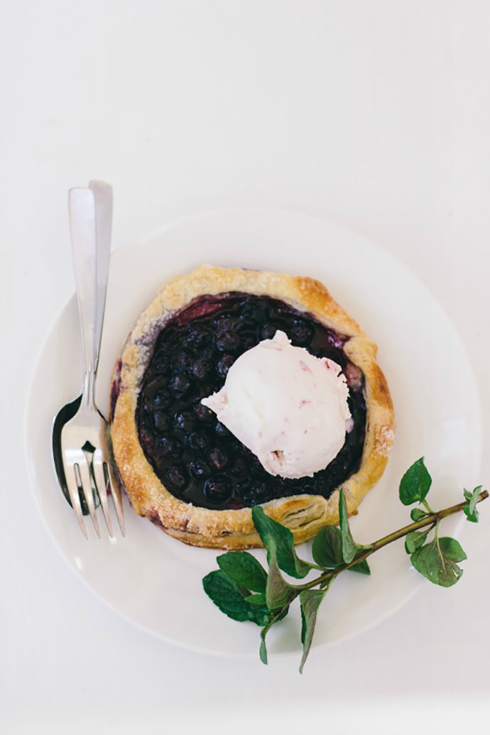 puff pastry berry tart recipe