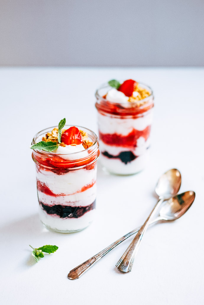 Easy Healthy Summer Recipes: Mixed Berry Yogurt Parfaits