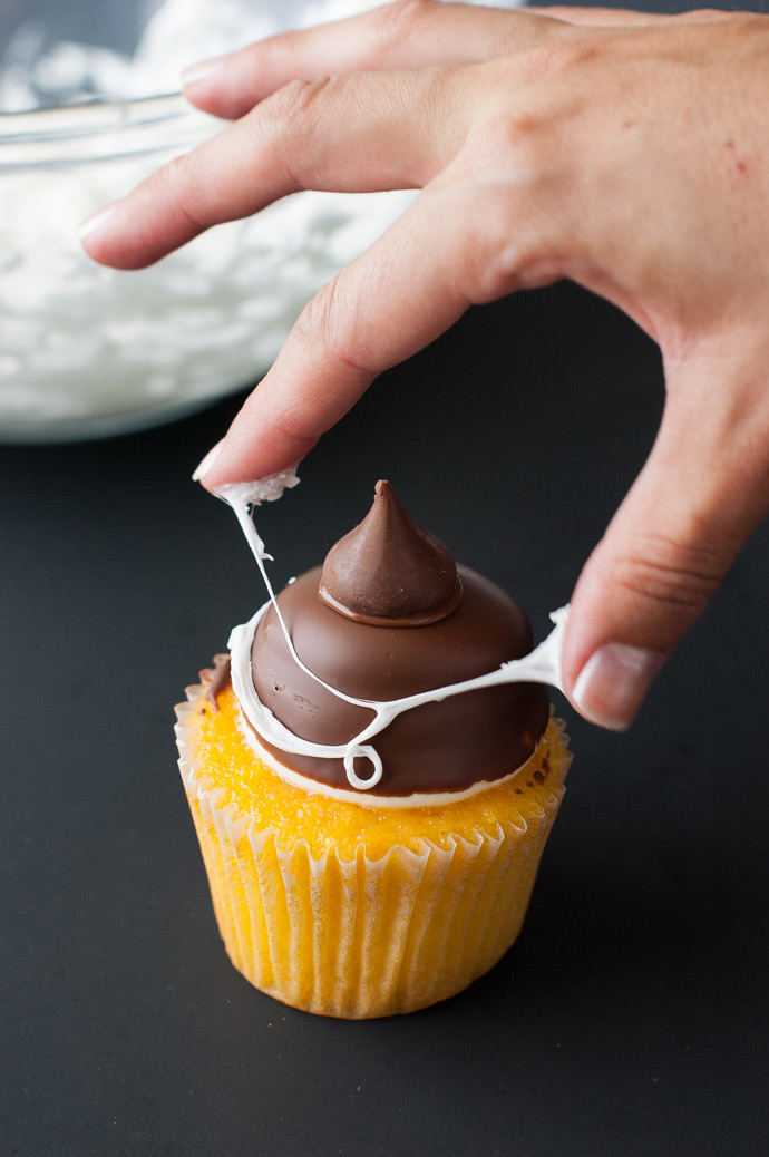 Spooky Marshmallow Web Cupcake Topper