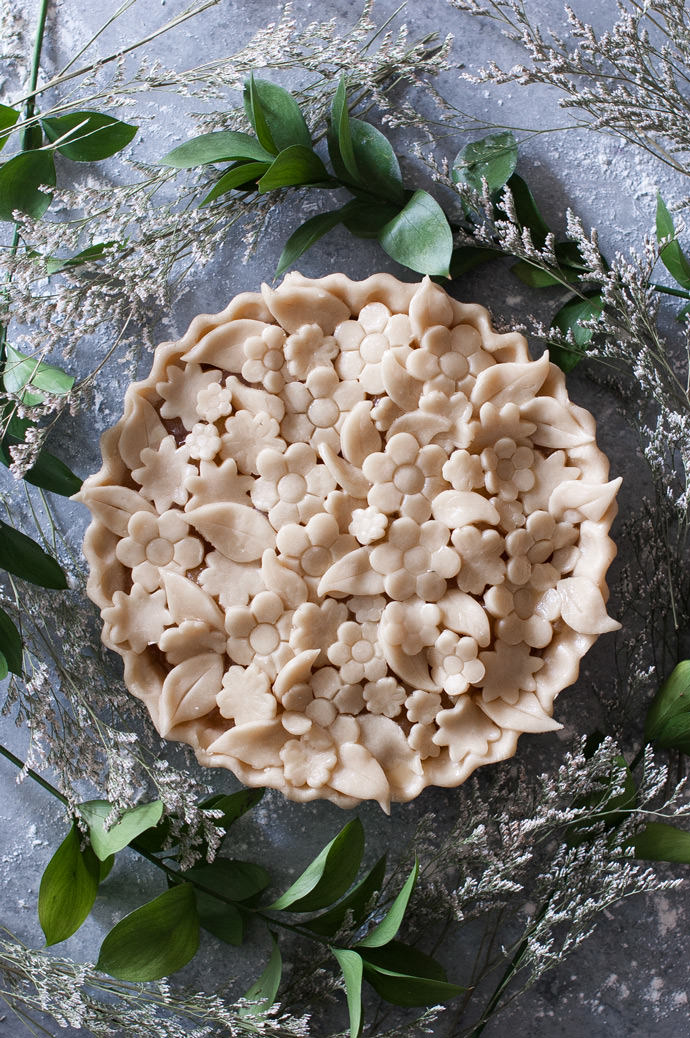 Edible Flower Pie Crust Tutorial
