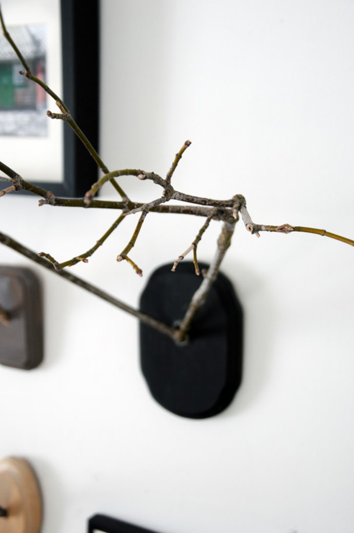 Twig Antlers, tutorial via Earnest Home Co.