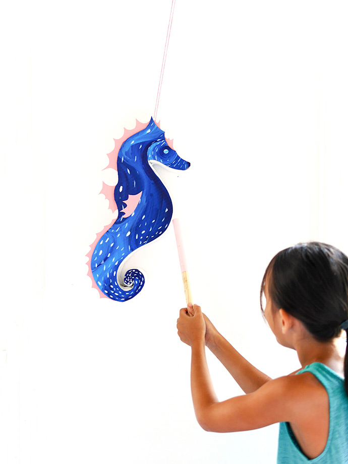 DIY Seahorse Pinata - Perfect for a kid's party!`