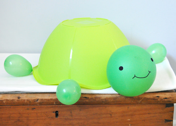 DIY Balloon Turtle Toys