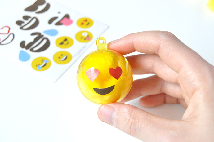 DIY Emoji Bubble Necklaces