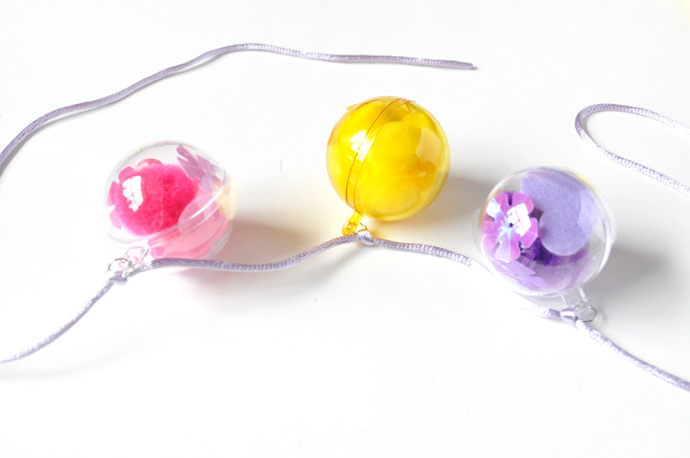 DIY Emoji Bubble Necklaces