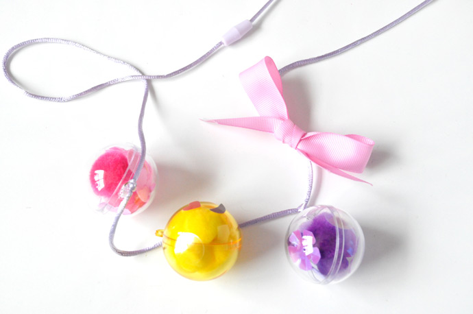 DIY Emoji Bubble Necklaces