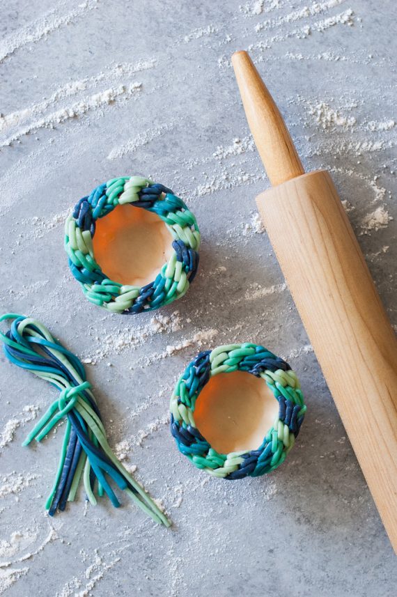 Diagonal Blues Friendship Bracelet Pie Crust Tutorial Handmade Charlotte