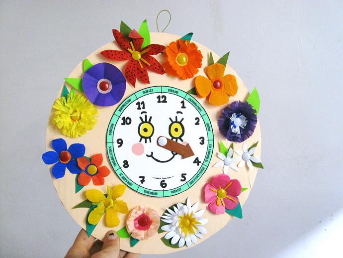 DIY Floral Toy Clock