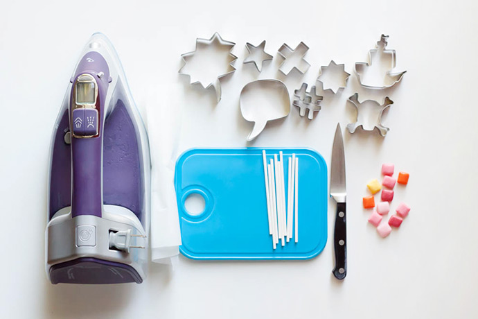 Cookie Cutter Candy Pops