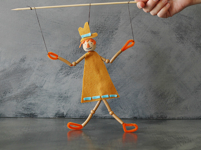 Scarecrow Pasta Puppet