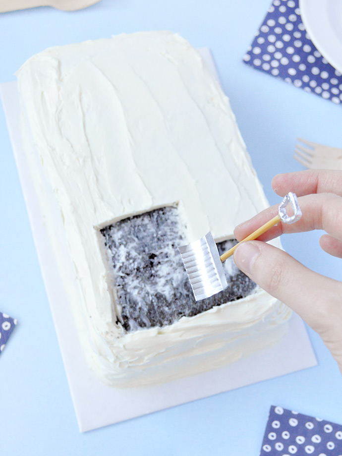 Wintery Snowfall Cake