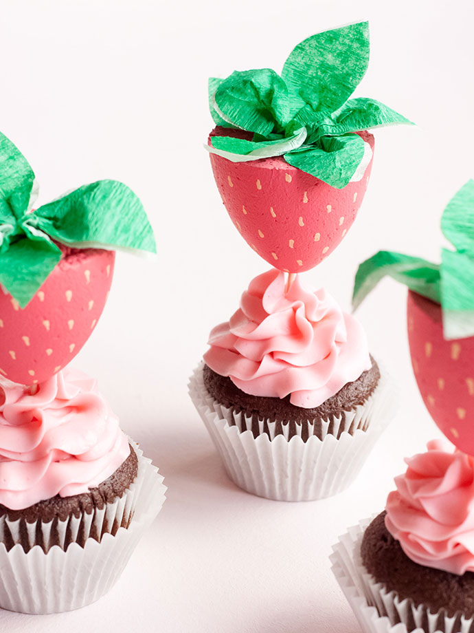 DIY Strawberry Cupcake Toppers