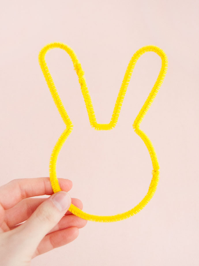 Pipe Cleaner Easter Bunnies