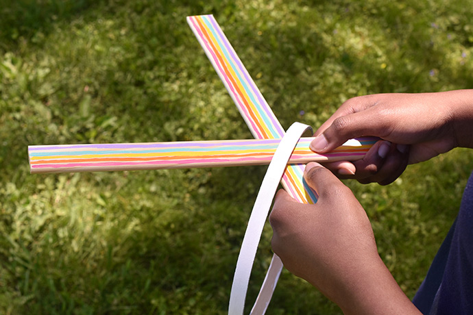Catch a Cloud Rainbow Ring Toss Game